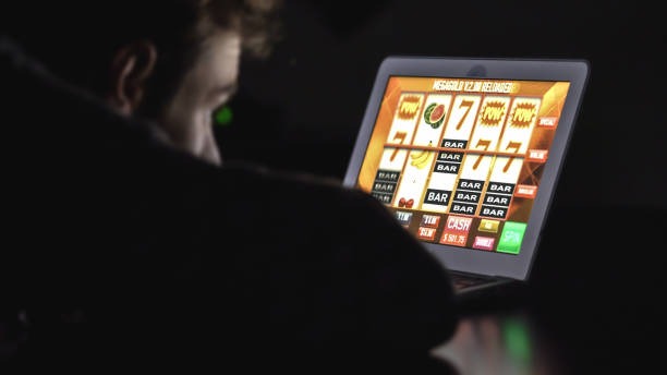 Android phone showing gacor 500x app installation screen